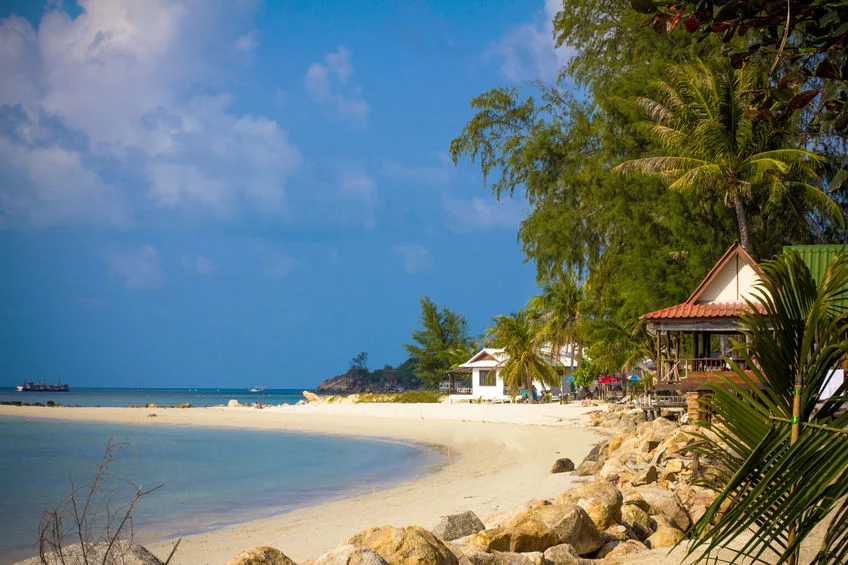 Strand mit Hotel auf Koh Phangan